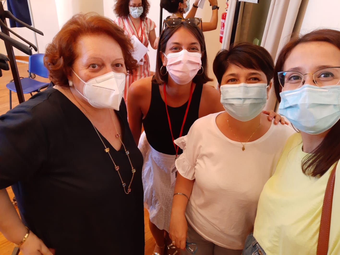 Divise delle hostess del Festival Valle d'Itria