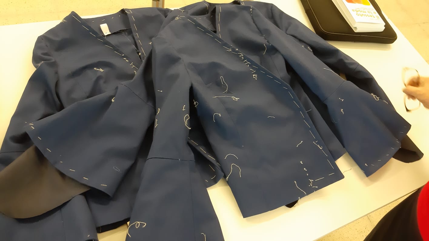 Divise delle hostess del Festival Valle d'Itria